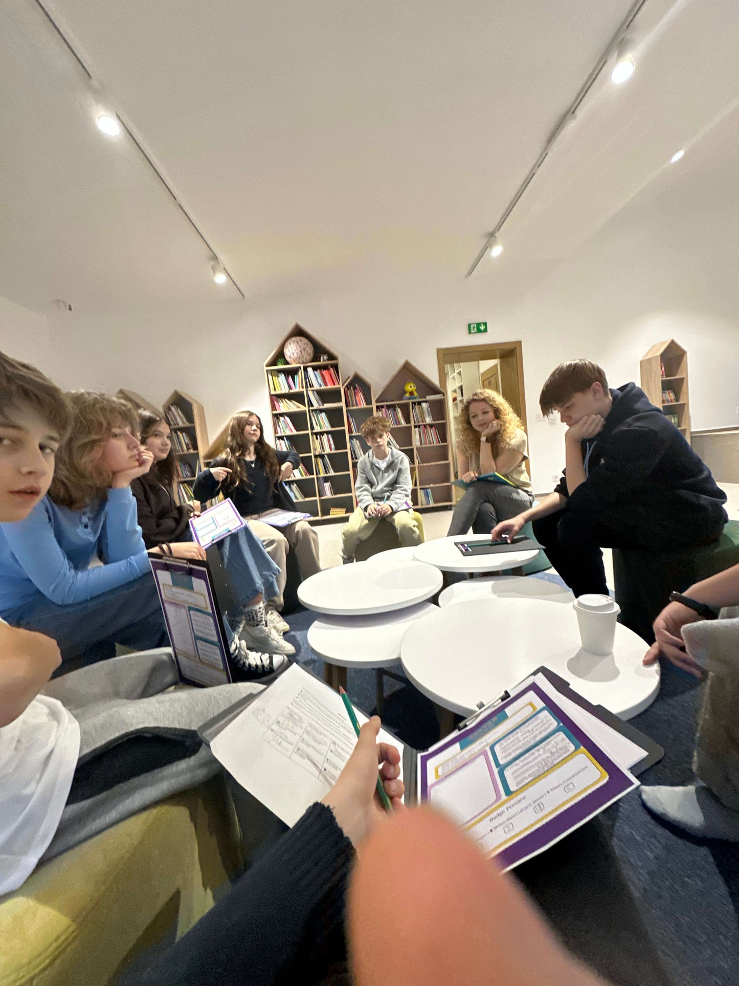 CURS DE PUBLIC SPEAKING ÎN ORADEA PENTRU COPII (11-13 ANI) - SPEAKLEVEL KIDS